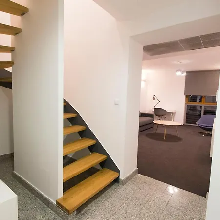 Happy Estate - Trakt Kupiecki * Вроцлав