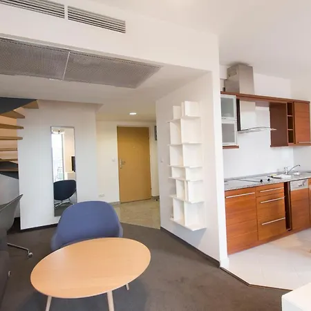 Happy Estate - Trakt Kupiecki Вроцлав