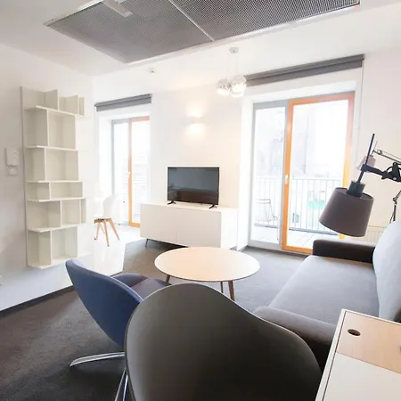 Happy Estate - Trakt Kupiecki Vratislav