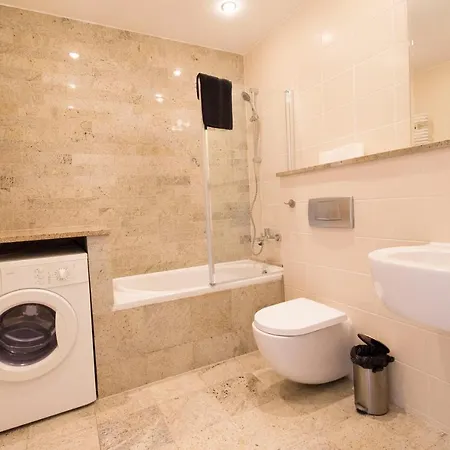 Happy Estate - Trakt Kupiecki