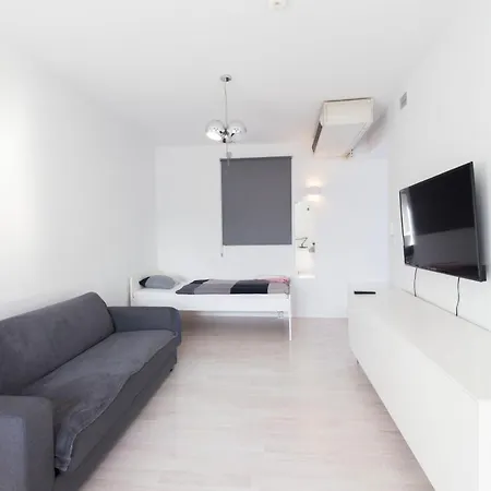 Happy Estate - Trakt Kupiecki * ורוצלב