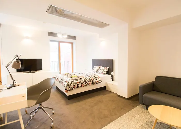 Happy Estate - Trakt Kupiecki *