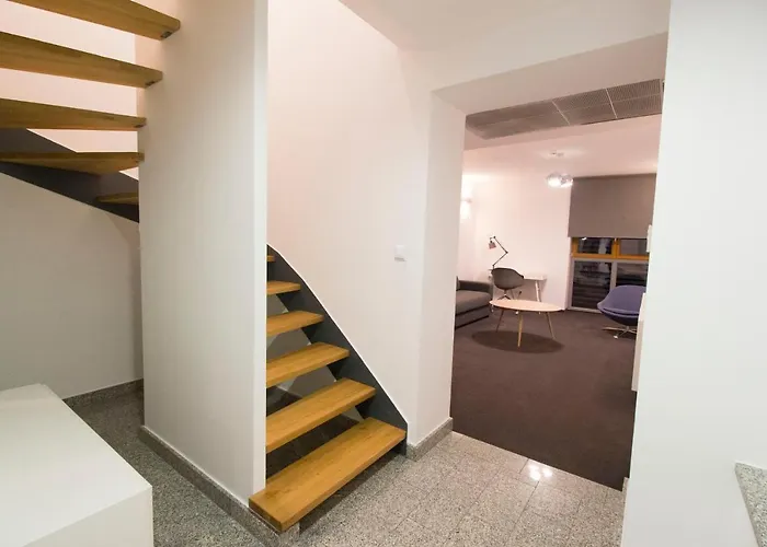 Happy Estate - Trakt Kupiecki * Breslavia