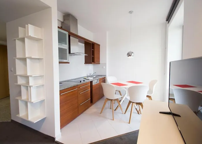 Happy Estate - Trakt Kupiecki *